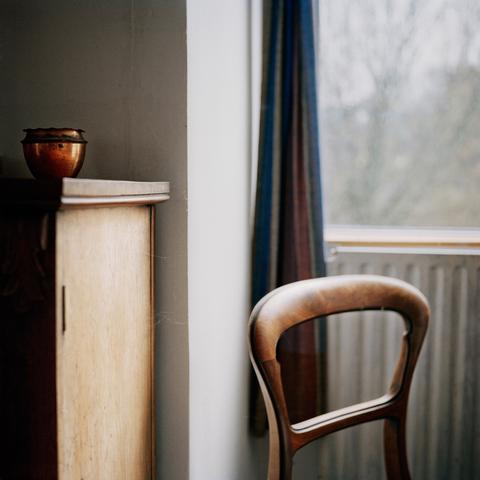 Chair and pot, 2011, Roots
<br>© Sarah Carp