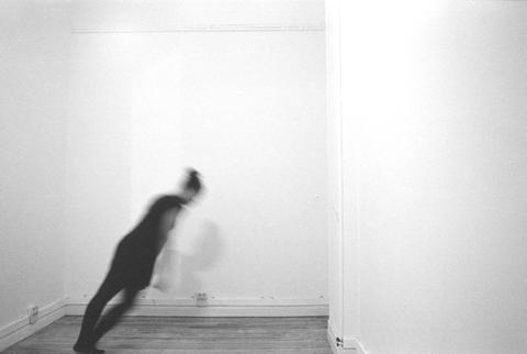 Falling Portraits #7 – Trials in Empty Room, 2012
<br>© Akosua Viktoria Adu-Sanyah