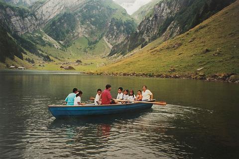 ‘Family Trip to Seealpsee in Appenzell around 2004’, from the series ‘Hieu Thao – With Love and Respect’, 2017
<br>© Thi My Lien Nguyen